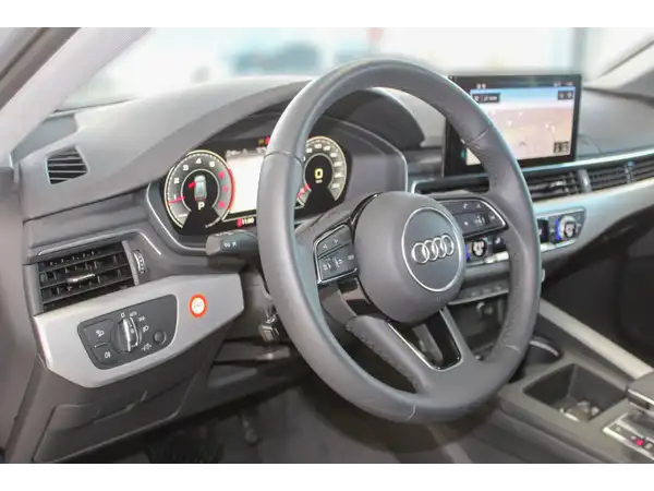AUDI A4 Avant advanced 35 TFSI 5JGar el.Heck virtual Alarm Business (12/16)