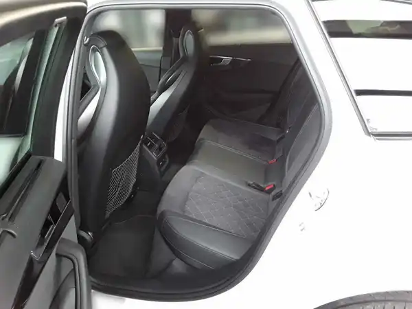 AUDI S4 Avant TDI (8/9)