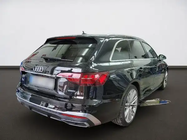 AUDI A4 Avant S line 45 TSFI quattro (3/3)