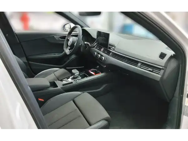 AUDI A4 Limousine S line 40 TDI (4/4)