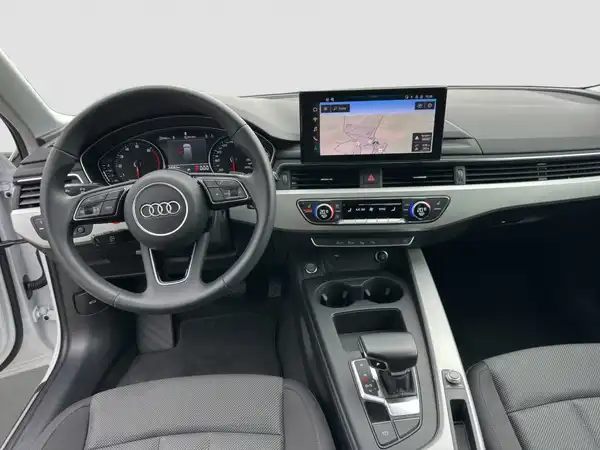 AUDI A4 Avant S line 35 TFSI 5JGar LED sound+ Business (10/16)