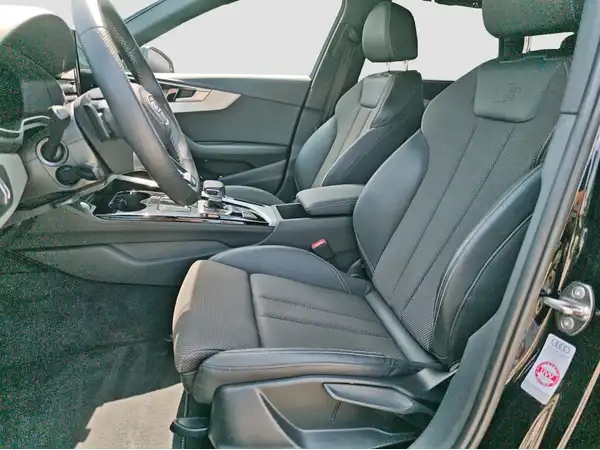 AUDI A4 Avant advanced 40 TDI quattro (7/15)