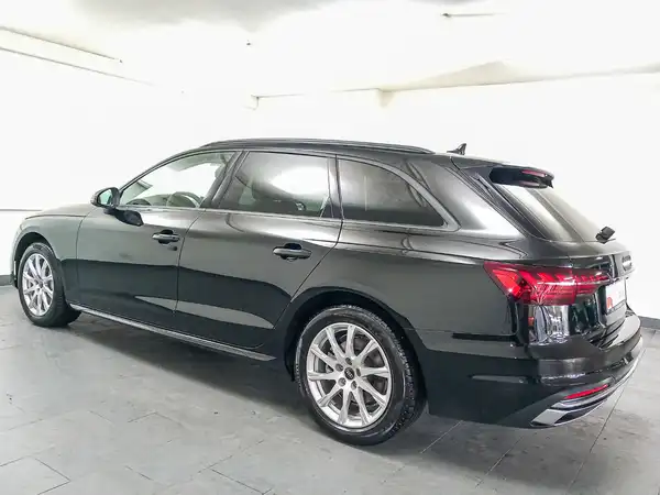 AUDI A4 Avant advanced 40 TFSI qu 5JGar Sour LED Pano el.Heck (5/17)