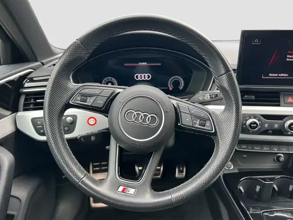 AUDI A4 Avant S line 40 TSFI (11/16)