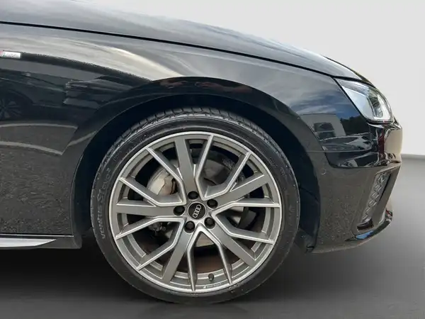 AUDI A4 Avant S line 40 TSFI (16/16)