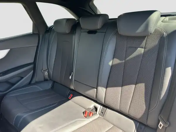 AUDI A4 Avant advanced 2.0 TDI qu. S line Business Assist Spur LED (9/16)