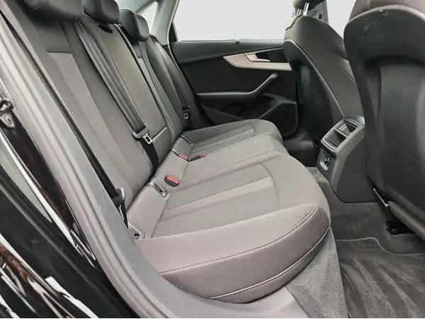 AUDI A4 Limousine advanced 35 TFSI (15/16)