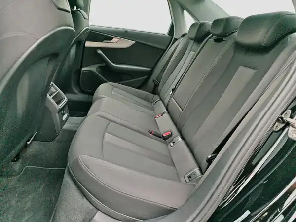 AUDI A4 Limousine advanced 35 TFSI (9/16)