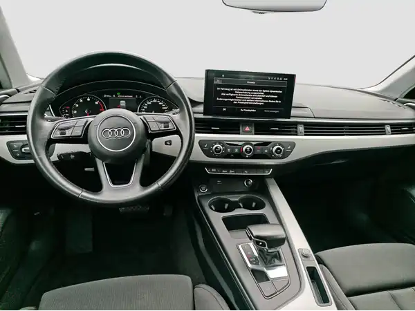 AUDI A4 Limousine advanced 35 TFSI (10/16)