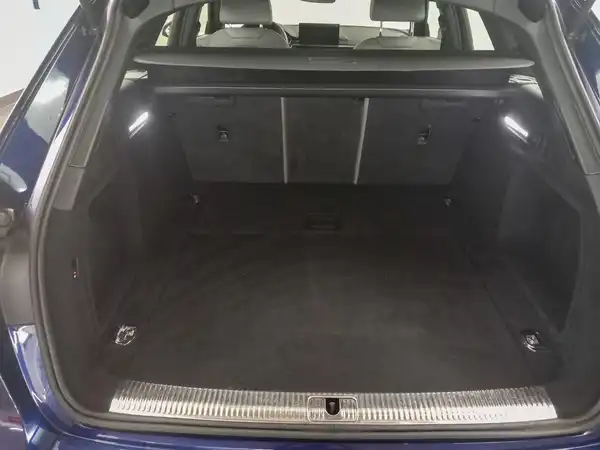 AUDI A4 Avant 40 g-tron Business LED Navi+ el.Heck (13/21)