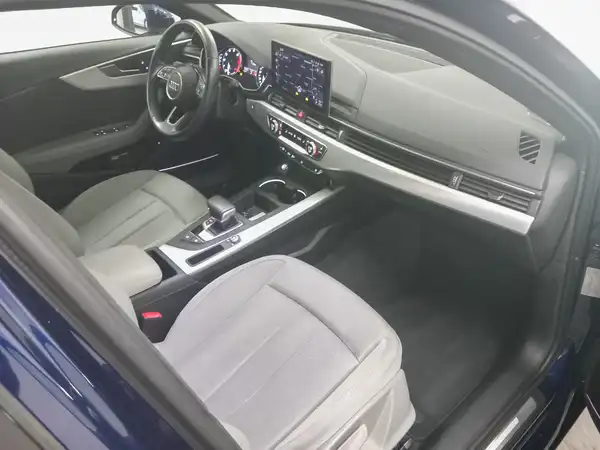 AUDI A4 Avant 40 g-tron Business LED Navi+ el.Heck (14/21)