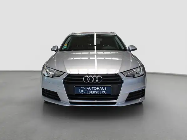 AUDI A4 Avant 2.0 TDI Business PDC Navi Tempomat (3/10)