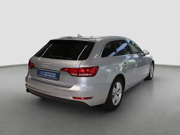 AUDI A4 Avant 2.0 TDI Business PDC Navi Tempomat (4/10)