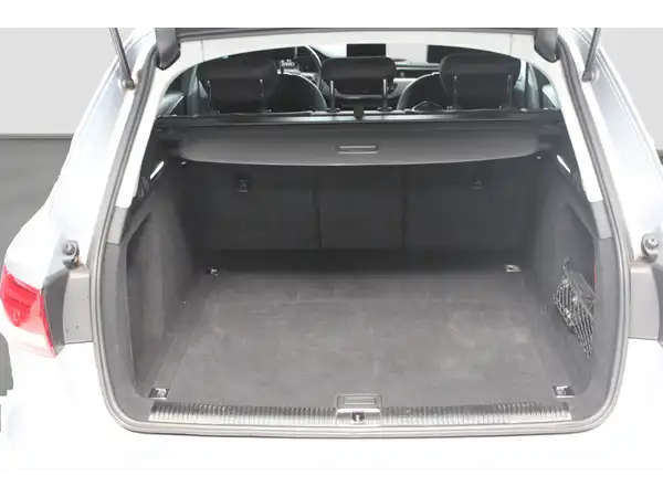 AUDI A4 Avant 2.0 TDI Business PDC Navi Tempomat (10/10)