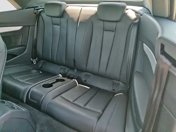 AUDI A5 Cabriolet advanced 40 TFSI 5JGar el.Sitz virtual Navi App (9/16)