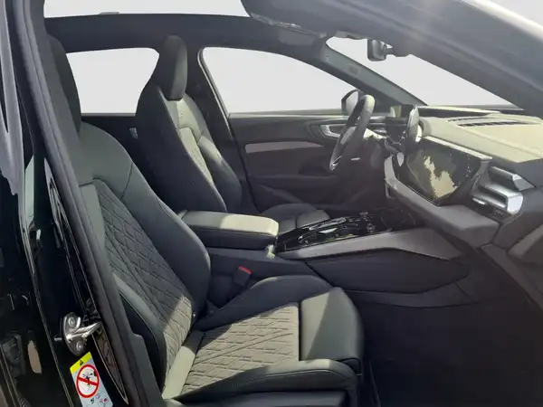 AUDI A5 Avant e-hybrid S-tronic (15/17)