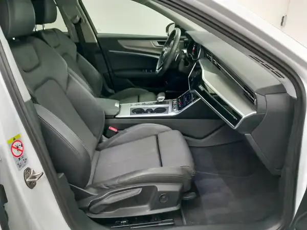AUDI A6 Avant TFSI e 55 TFSI e quattro sport Pano HUD MTRX (15/19)