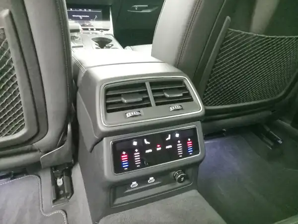 AUDI A6 Avant advanced 45 TFSI 5JGar HUD MATRX Memory Pano (12/20)