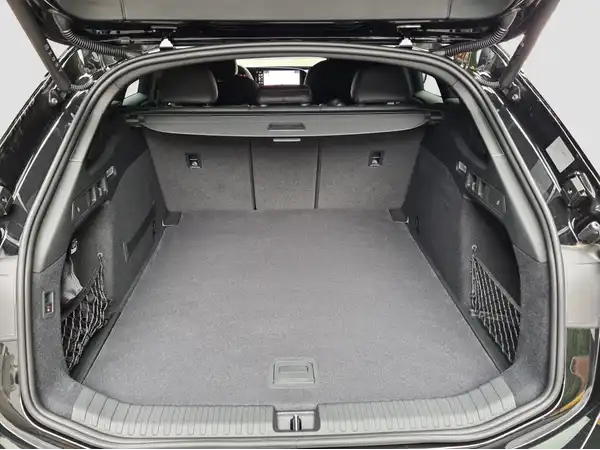 AUDI A6 Avant e-tron qu. (13/16)