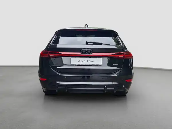 AUDI A6 Avant e-tron qu. (6/16)