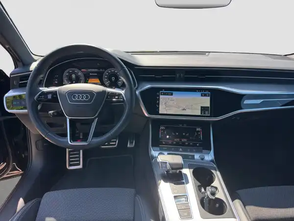 AUDI A6 Avant sport 50 TFSI e qu. Tour Business 4xClima (10/16)