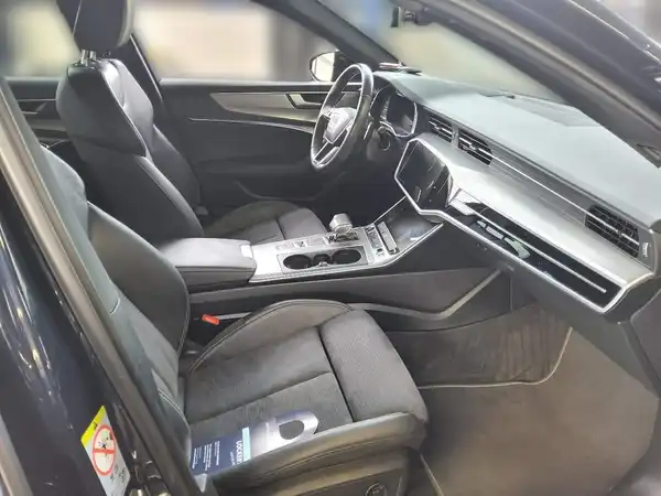 AUDI A6 Avant sport 55 TFSI e qu Hybrid Assist+ MTRX Business (4/4)