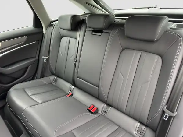 AUDI A6 Avant advanced 45 TFSI qu 5JGar MATRX Tour AHK (9/17)