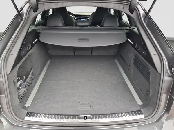 AUDI RS6 Avant performance (13/17)