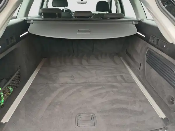 AUDI A6 Avant 40 TDI Sensor Navi Connect (13/17)