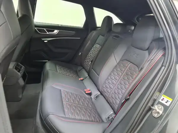 AUDI RS6 Avant performance (9/18)