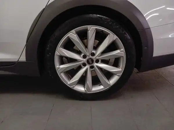 AUDI A6 allroad qu 55 TDI Tour Business virtual MATRX 20Z (20/20)