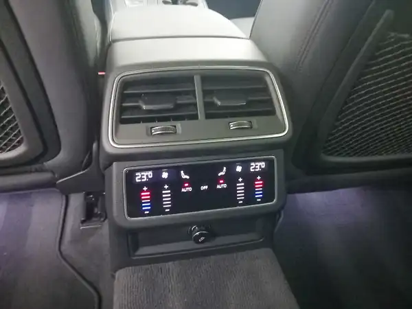 AUDI A6 Avant advanced 40 TDI qu 5JGar Tour MATRX Kamera Business (14/21)