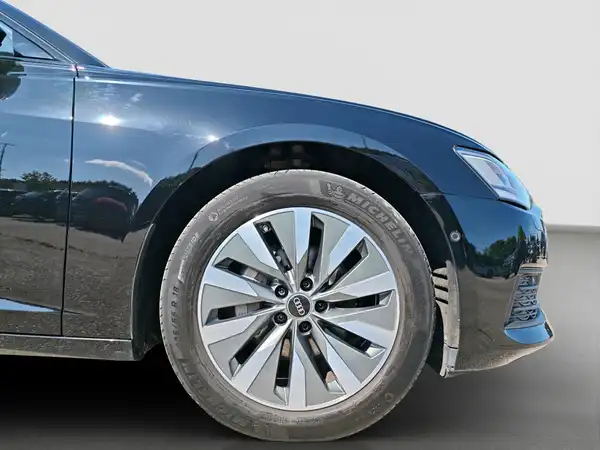 AUDI A6 Avant 40 TDI qu Tour Business 4xClima Spiegel+ LM18 (17/17)