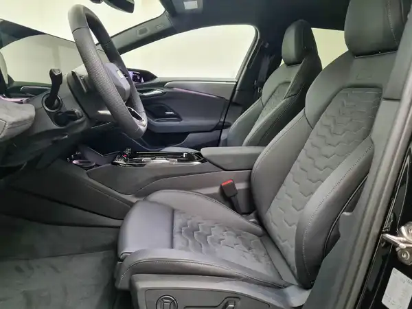 AUDI A6 Avant e-tron performance 270 kW (8/20)