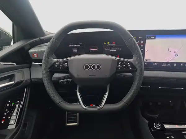 AUDI A6 Avant e-tron qu. (11/16)
