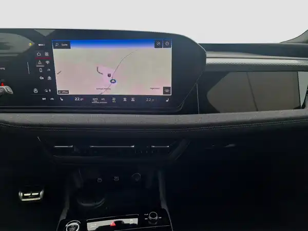 AUDI A6 Avant e-tron qu. (12/16)