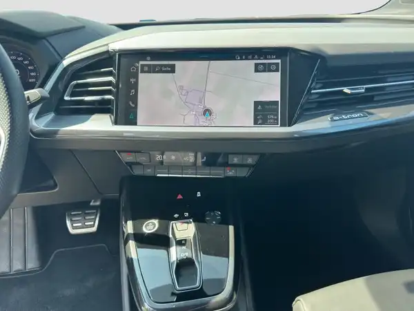 AUDI Q4 e-tron advanced Assist+ S line virtual WPumpe Navi+ (12/16)