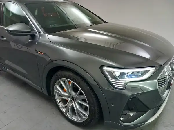 AUDI e-tron 50 S line 2xAC el.Sitz HUD 5JGar MATRX Keyless (18/21)