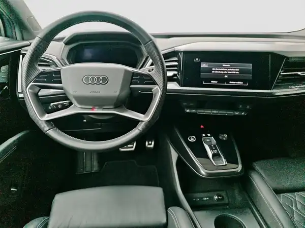 AUDI Q4 Sportback e-tron 50 qu. Assistenz+ ACC MATRIX Navi+ (10/16)