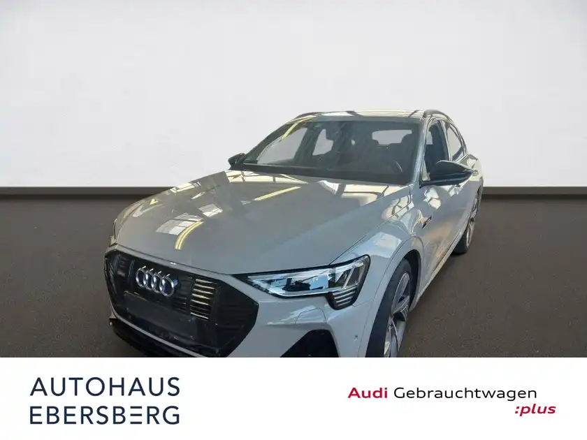 AUDI e-tron Sportback S-line quattro (1/4)