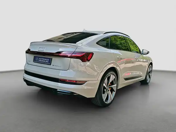 AUDI e-tron Sportback S-line quattro (5/16)
