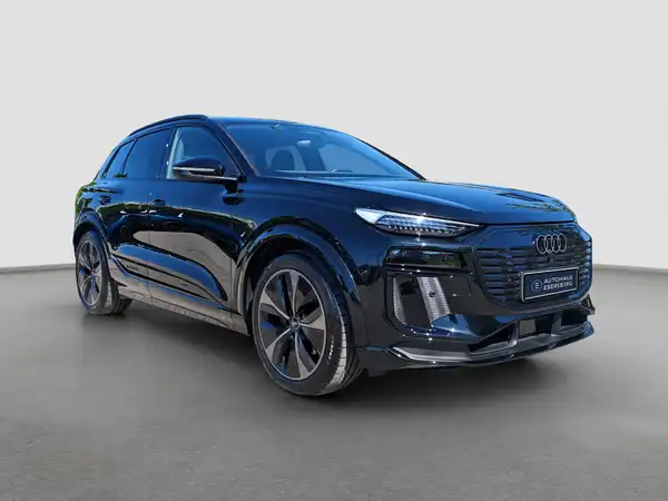 AUDI Q6 e-tron black TechPlus S line LM21 Kompaktlader (4/17)