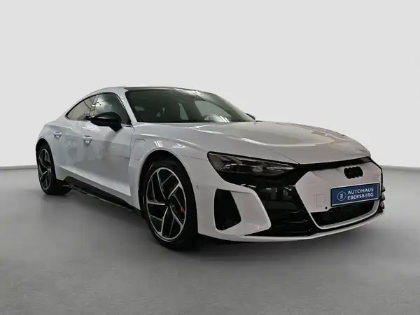 AUDI e-tron GT exclusive qu. Pano LED Navi+ W-Pumpe (4/17)