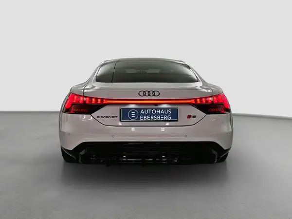 AUDI e-tron GT exclusive qu. Pano LED Navi+ W-Pumpe (6/17)