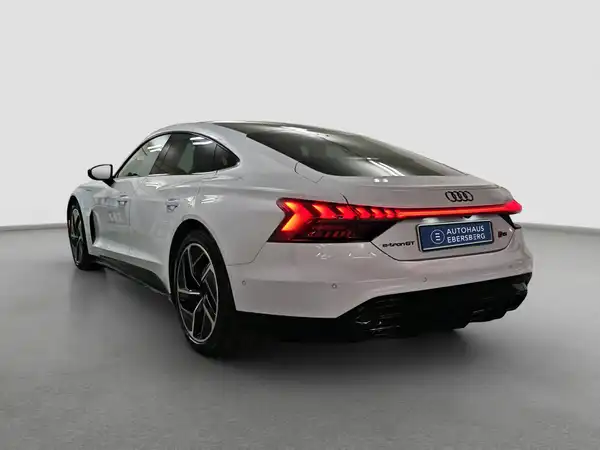 AUDI e-tron GT exclusive qu. Pano LED Navi+ W-Pumpe (7/17)