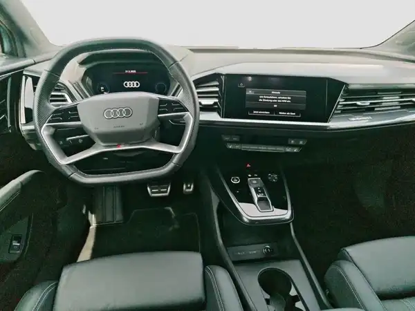 AUDI Q4 Sportback e-tron 50 qu. Assistenz MATRIX Navi Virtuel HUD (10/17)