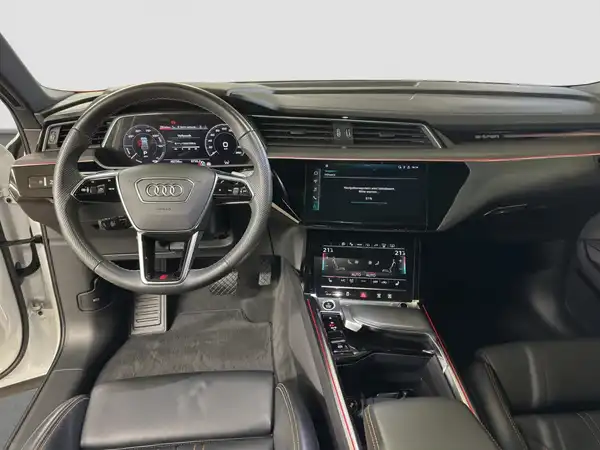 AUDI e-tron Sportback S line qu. Tour Navi+ MATRIX Pano (10/17)