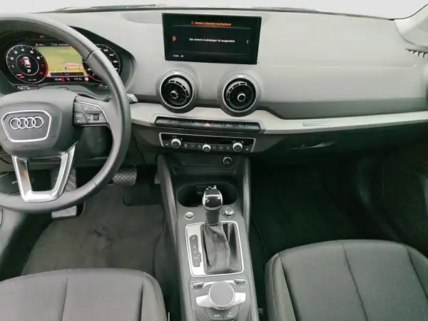 AUDI Q2 advanced 40 TFSI qu 5JGar ACC virtual Kamera Alarm (12/16)