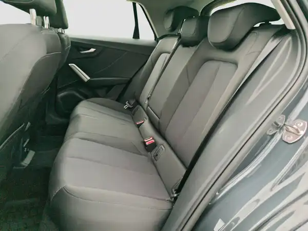 AUDI Q2 advanced 40 TFSI qu 5JGar ACC virtual Kamera Alarm (9/16)