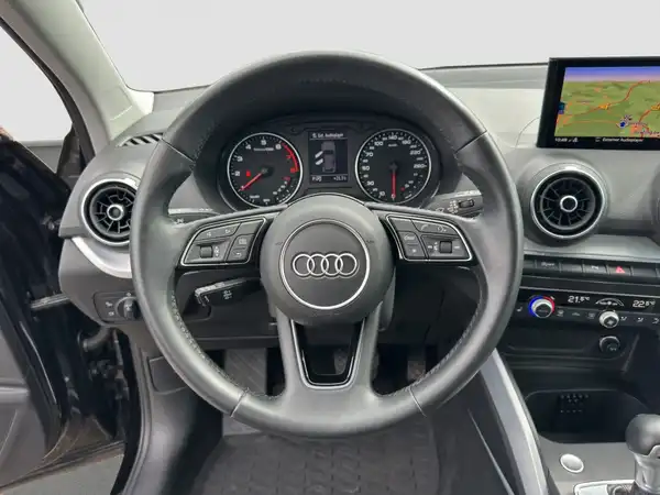 AUDI Q2 sport 25 TFSI (11/16)